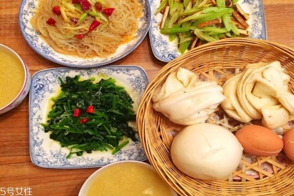 好吃的早餐做法大全 好吃又簡(jiǎn)單的早餐做法 好吃的早餐做法大全 好吃又簡(jiǎn)單的早餐做法