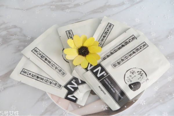 什么時間段貼面膜最好 敷面膜牢記三大要點 什么時間段貼面膜最好 敷面膜牢記三大要點