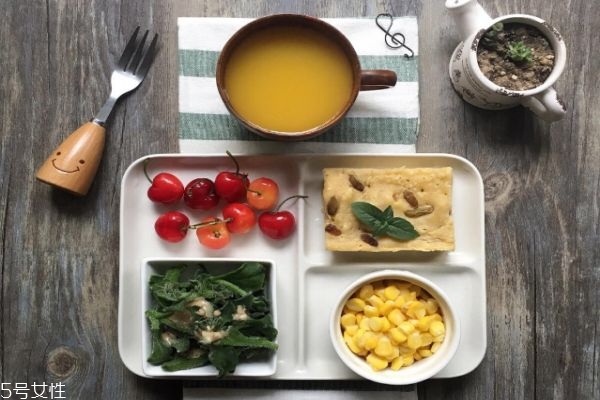 最簡(jiǎn)單的早餐做法 好吃營(yíng)養(yǎng)的早餐做法 最簡(jiǎn)單的早餐做法 好吃營(yíng)養(yǎng)的早餐做法