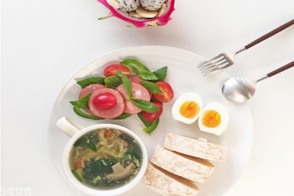 最簡(jiǎn)單的早餐做法 好吃營(yíng)養(yǎng)的早餐做法 最簡(jiǎn)單的早餐做法 好吃營(yíng)養(yǎng)的早餐做法