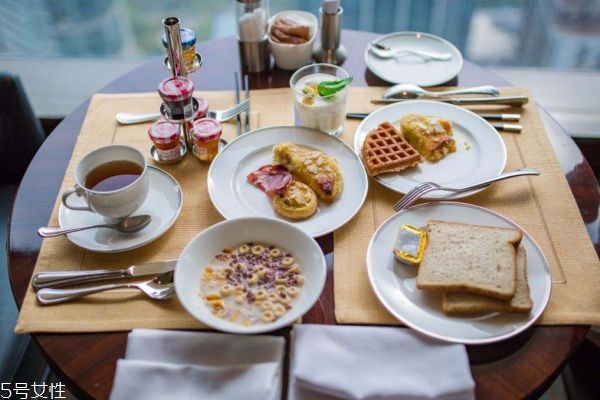 好吃的早餐做法大全 好吃又簡(jiǎn)單的早餐做法 好吃的早餐做法大全 好吃又簡(jiǎn)單的早餐做法