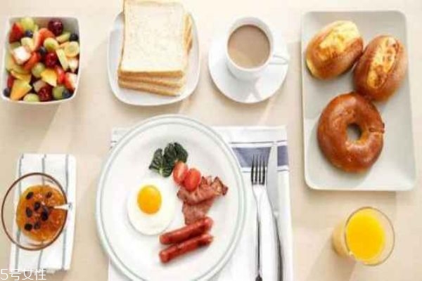 長期不吃早餐有什么危害 長期不吃早餐10大危害 長期不吃早餐有什么危害 長期不吃早餐10大危害