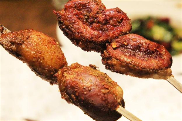 羊腰子怎么處理騷筋 羊腰子騷筋在哪里 羊腰子怎么處理騷筋 羊腰子騷筋在哪里