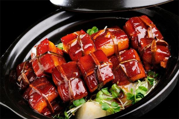 做東坡肉用什么酒 東坡肉沒有黃酒怎么做 做東坡肉用什么酒 東坡肉沒有黃酒怎么做