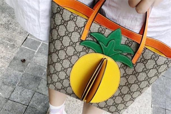 gucci菠蘿包多少錢 gucci兒童菠蘿包專柜價(jià)格 gucci菠蘿包多少錢 gucci兒童菠蘿包專柜價(jià)格