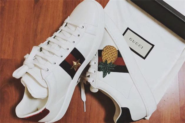 gucci菠蘿小白鞋多少錢 gucci菠蘿小白鞋售價 gucci菠蘿小白鞋多少錢 gucci菠蘿小白鞋售價