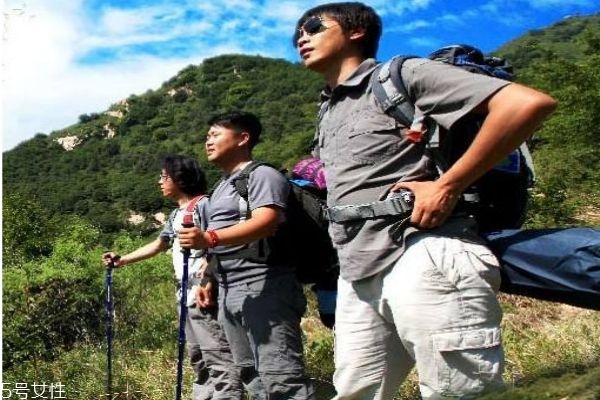 爬山鍛煉什么肌肉 爬山會(huì)瘦腿嗎 爬山鍛煉什么肌肉 爬山會(huì)瘦腿嗎