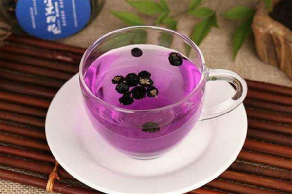 黑枸杞泡酒能存放多久 黑枸杞泡酒多久可以喝 黑枸杞泡酒能存放多久 黑枸杞泡酒多久可以喝