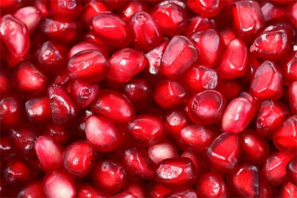 石榴籽吃了會得結石嗎 為什么吃石榴籽肚子疼 石榴籽吃了會得結石嗎 為什么吃石榴籽肚子疼