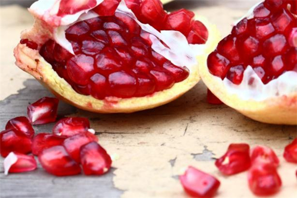 石榴籽吃多了會(huì)便秘嗎 石榴籽吃多了會(huì)怎樣 石榴籽吃多了會(huì)便秘嗎 石榴籽吃多了會(huì)怎樣