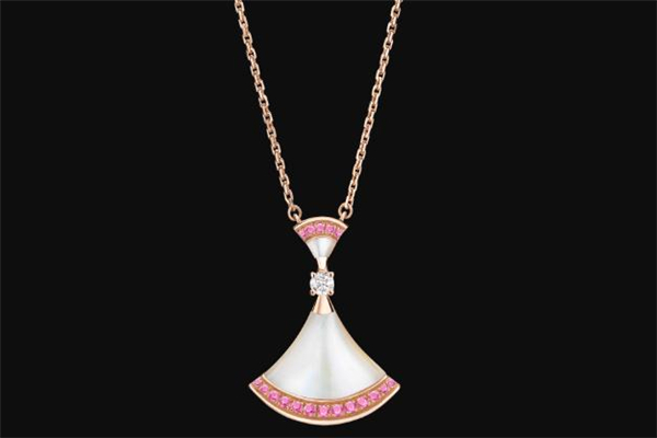 2019寶格麗七夕限定款項(xiàng)鏈多少錢(qián) 寶格麗七夕新品項(xiàng)鏈