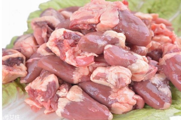 雞心上面白的油要去掉嗎 雞心怎么清洗 雞心上面白的油要去掉嗎 雞心怎么清洗