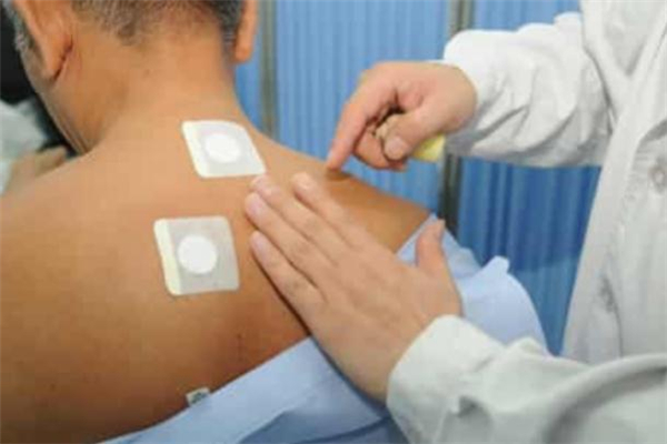 三伏貼可以貼著睡覺嗎 睡覺可以貼三伏貼嗎 三伏貼可以貼著睡覺嗎 睡覺可以貼三伏貼嗎