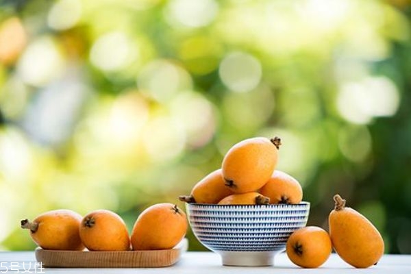 枇杷營養(yǎng)價(jià)值和功效 枇杷的食用功效 枇杷營養(yǎng)價(jià)值和功效 枇杷的食用功效