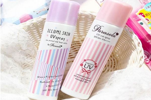 防曬噴霧噴出來是白色好還是水好 噴防曬噴霧要注意 防曬噴霧噴出來是白色好還是水好 噴防曬噴霧要注意