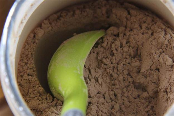 丹參粉什么時(shí)間吃最好 丹參粉飯前吃還是飯后吃好 丹參粉什么時(shí)間吃最好 丹參粉飯前吃還是飯后吃好