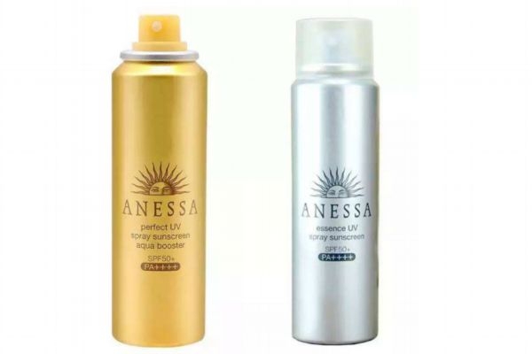 防曬噴霧噴出來是白色好還是水好 噴防曬噴霧要注意 防曬噴霧噴出來是白色好還是水好 噴防曬噴霧要注意