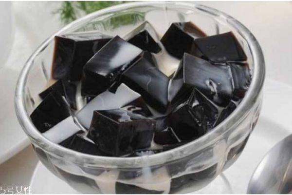 孕婦能吃龜苓膏嗎 孕婦吃了龜苓膏會(huì)怎樣 孕婦能吃龜苓膏嗎 孕婦吃了龜苓膏會(huì)怎樣