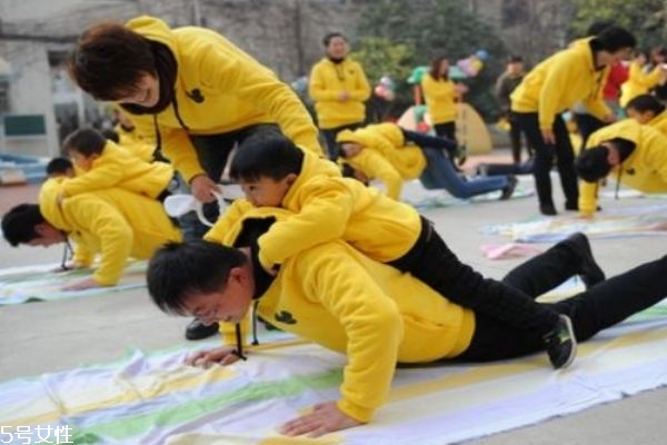 親子游戲有什么好處 親子游戲有什么 親子游戲有什么好處 親子游戲有什么