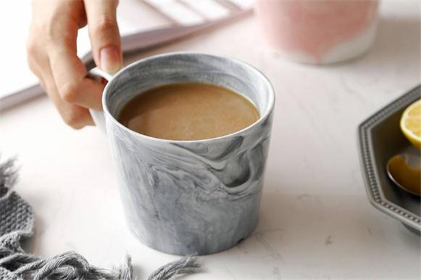 備孕期能喝奶茶嗎 備孕期間喝奶茶有影響嗎 備孕期能喝奶茶嗎 備孕期間喝奶茶有影響嗎