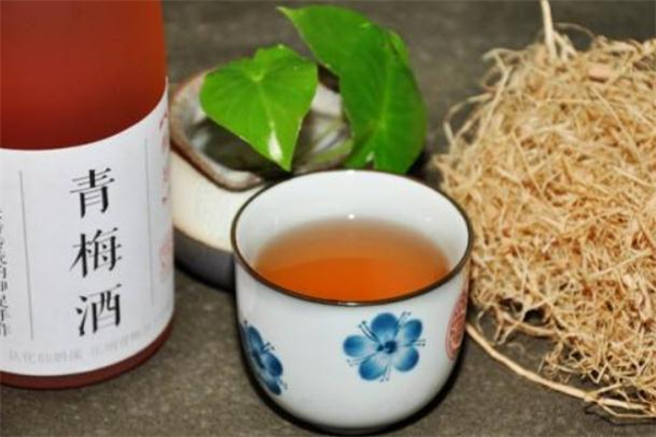 青梅酒喝了會(huì)上火嗎 青梅酒喝多了好嗎 青梅酒喝了會(huì)上火嗎 青梅酒喝多了好嗎
