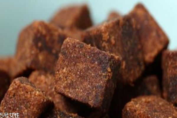 紅糖的功效是什么 紅糖水的功效是什么 紅糖的功效是什么 紅糖水的功效是什么