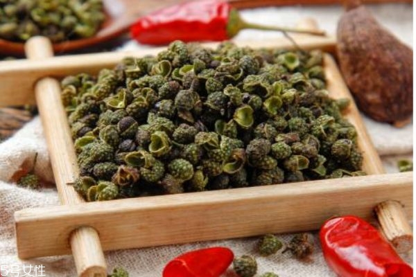 花椒加白糖能治胃病嗎 花椒加白糖治胃病方法 花椒加白糖能治胃病嗎 花椒加白糖治胃病方法