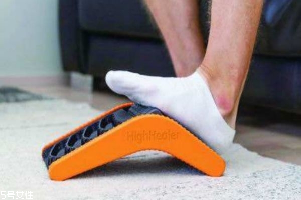 腳底按摩的功效是什么呢 為什么人要腳底按摩呢 腳底按摩的功效是什么呢 為什么人要腳底按摩呢