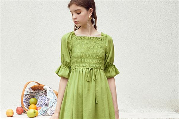 泡泡袖連衣裙什么顏色好看 泡泡袖連衣裙時髦穿搭 泡泡袖連衣裙什么顏色好看 泡泡袖連衣裙時髦穿搭