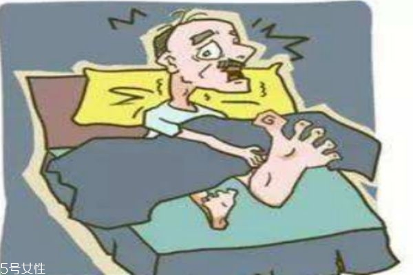 抽筋是什么原因造成的呢 睡覺為什么會(huì)腿抽筋