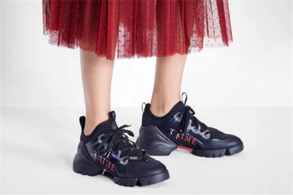 2019迪奧七夕限定老爹鞋多少錢 dior七夕老爹鞋在哪買 2019迪奧七夕限定老爹鞋多少錢 dior七夕老爹鞋在哪買