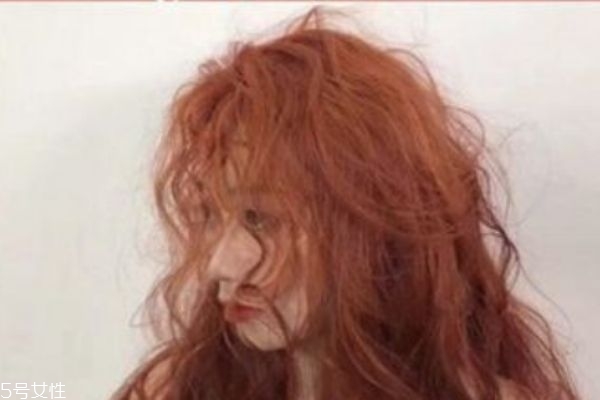 臟橘色頭發(fā)適合什么人 臟橘色頭發(fā)適合什么年齡 臟橘色頭發(fā)適合什么人 臟橘色頭發(fā)適合什么年齡