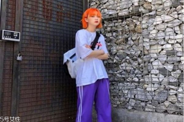 臟橘色頭發(fā)適合什么人 臟橘色頭發(fā)適合什么年齡 臟橘色頭發(fā)適合什么人 臟橘色頭發(fā)適合什么年齡