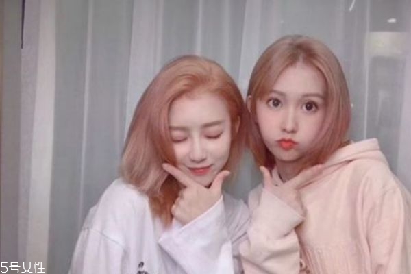 臟橘色頭發(fā)適合什么人 臟橘色頭發(fā)適合什么年齡 臟橘色頭發(fā)適合什么人 臟橘色頭發(fā)適合什么年齡