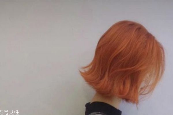 臟橘色頭發(fā)適合什么人 臟橘色頭發(fā)適合什么年齡 臟橘色頭發(fā)適合什么人 臟橘色頭發(fā)適合什么年齡