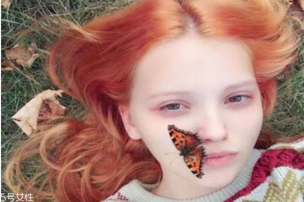 臟橘色頭發(fā)適合什么人 臟橘色頭發(fā)適合什么年齡 臟橘色頭發(fā)適合什么人 臟橘色頭發(fā)適合什么年齡