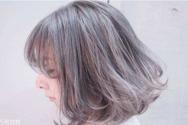 奶奶灰怎么染 奶奶灰怎么調(diào)色配方 奶奶灰怎么染 奶奶灰怎么調(diào)色配方