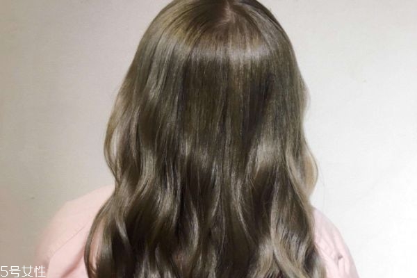 青木亞麻灰適合什么人 青木亞麻灰適合年齡 青木亞麻灰適合什么人 青木亞麻灰適合年齡