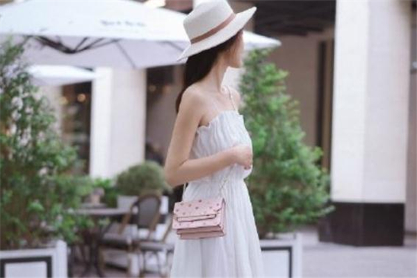 2019strathberry七夕限定包包多少錢 滿滿愛心元素 2019strathberry七夕限定包包多少錢 滿滿愛心元素