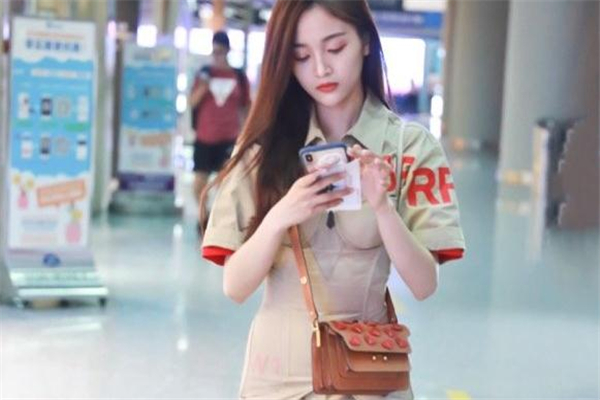 2019marni七夕限定包包多少錢 marni七夕限定風琴包 2019marni七夕限定包包多少錢 marni七夕限定風琴包