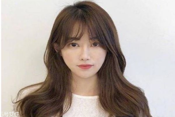 額頭窄適合什么劉海 額頭窄適合最佳發(fā)型 額頭窄適合什么劉海 額頭窄適合最佳發(fā)型