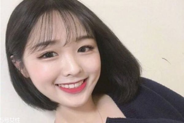 額頭窄適合什么劉海 額頭窄適合最佳發(fā)型 額頭窄適合什么劉海 額頭窄適合最佳發(fā)型