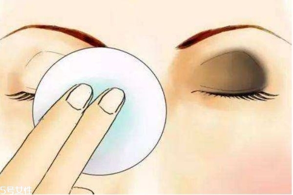 只涂隔離需不需要用卸妝水呢 如何正確卸妝 只涂隔離需不需要用卸妝水呢 如何正確卸妝