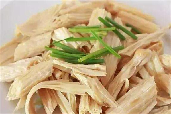 腐竹和秋葵能一起吃嗎 秋葵炒腐竹怎么做好吃 腐竹和秋葵能一起吃嗎 秋葵炒腐竹怎么做好吃