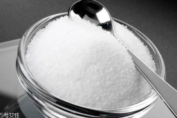 白醋洗臉有什么好處 用鹽洗臉有什么好處 白醋洗臉有什么好處 用鹽洗臉有什么好處