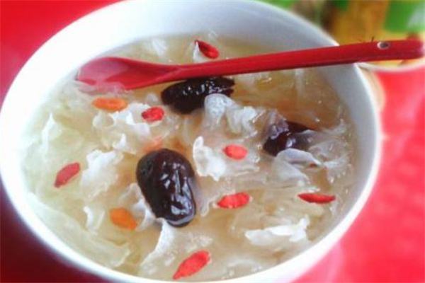 銀耳湯能通便嗎 銀耳湯和什么一起煮通便 銀耳湯能通便嗎 銀耳湯和什么一起煮通便