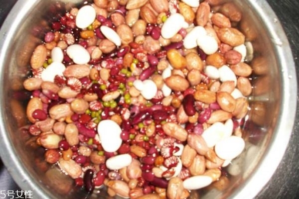 八寶粥如何制作 常喝八寶粥有什么好處 八寶粥如何制作 常喝八寶粥有什么好處