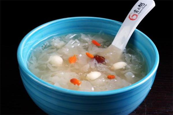 銀耳湯去火嗎 銀耳湯怎么做清熱去火 銀耳湯去火嗎 銀耳湯怎么做清熱去火