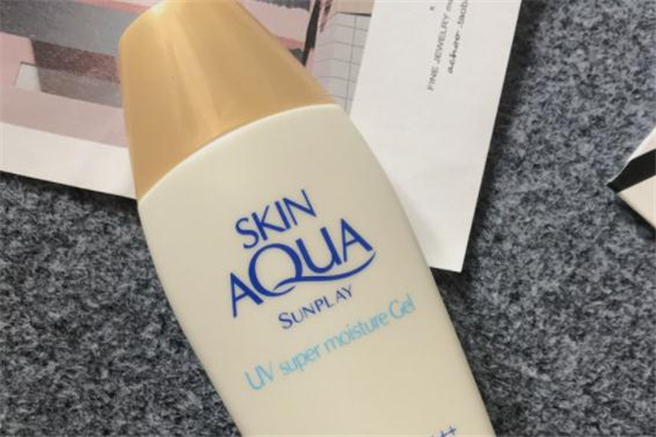 曼秀雷敦新碧小金帽多少錢(qián) 曼秀雷敦小金帽好用嗎