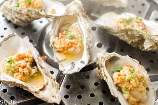 生蠔有什么功效呢 生蠔的做法有什么 生蠔有什么功效呢 生蠔的做法有什么